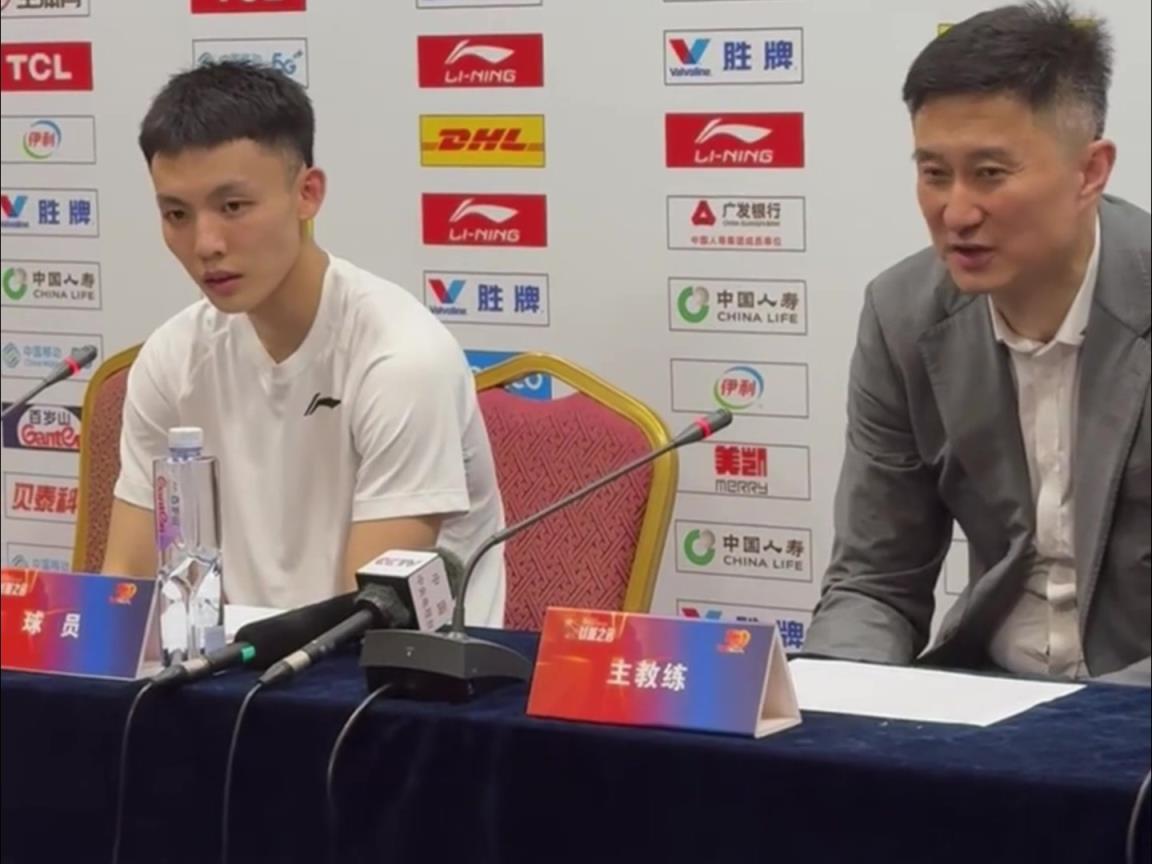 這是能說(shuō)的嗎徐杰：杜指導(dǎo)賽前說(shuō)了，這場(chǎng)球就是打架和摔跤！