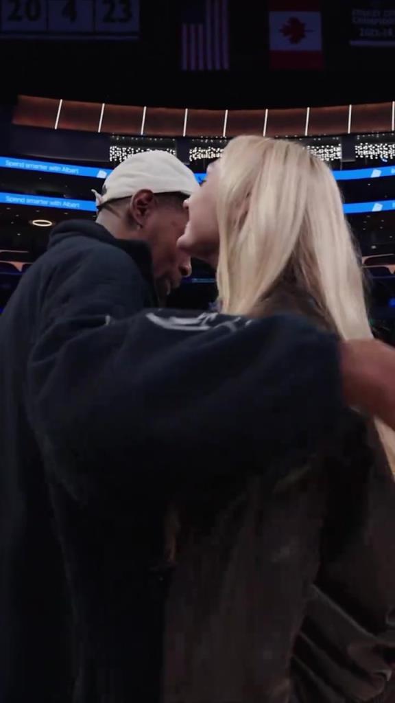 卡梅倫布林克這大長(zhǎng)腿，KD都得多看幾眼