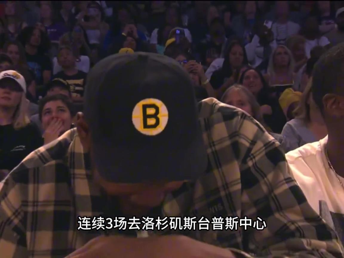 KD凡心大動？連續(xù)三場盯梢火花隊(duì)皮衣布林克庫里‘準(zhǔn)妹夫’上線？